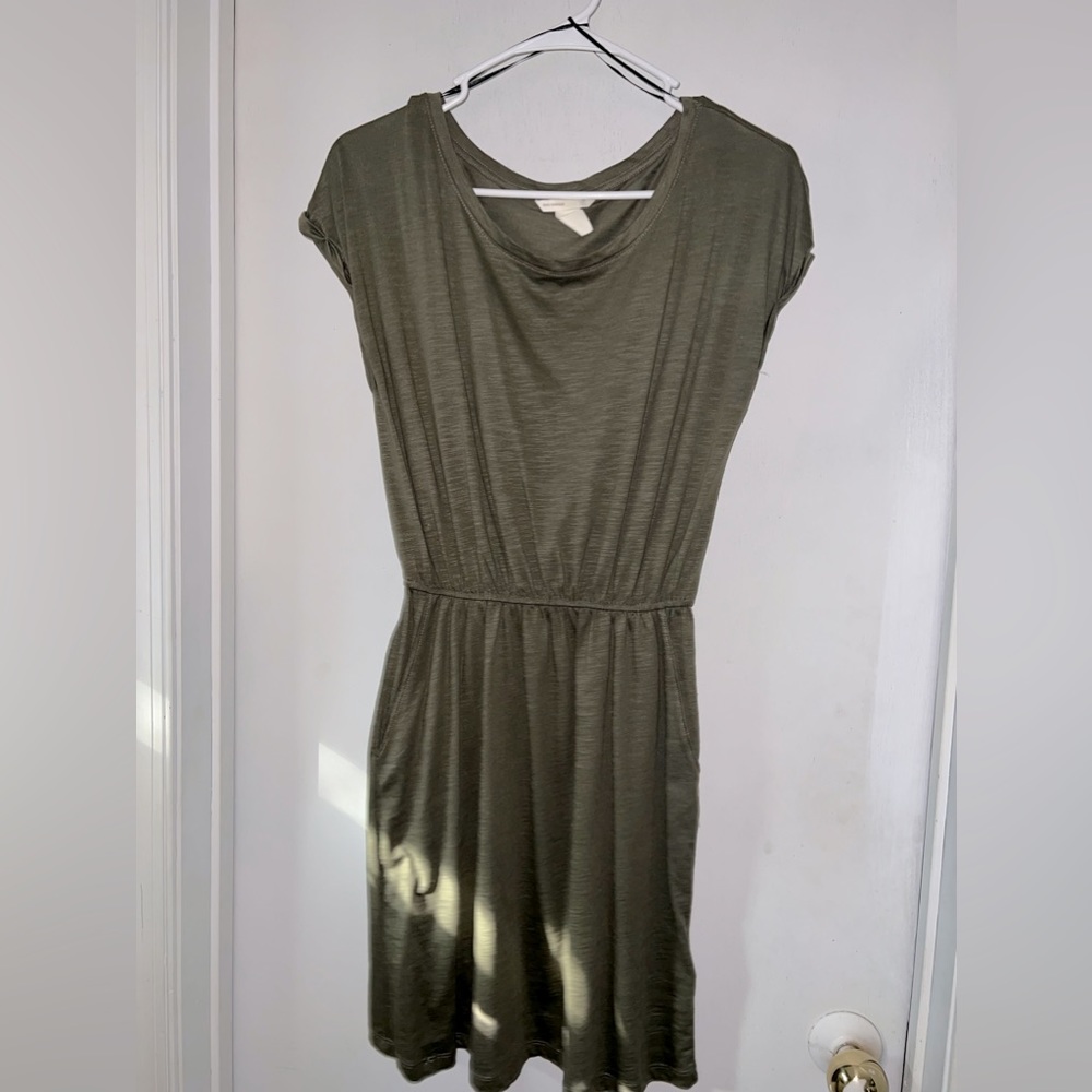 ‼️EUC‼️ h&m Basics Olive Green Short-sleeve Dress